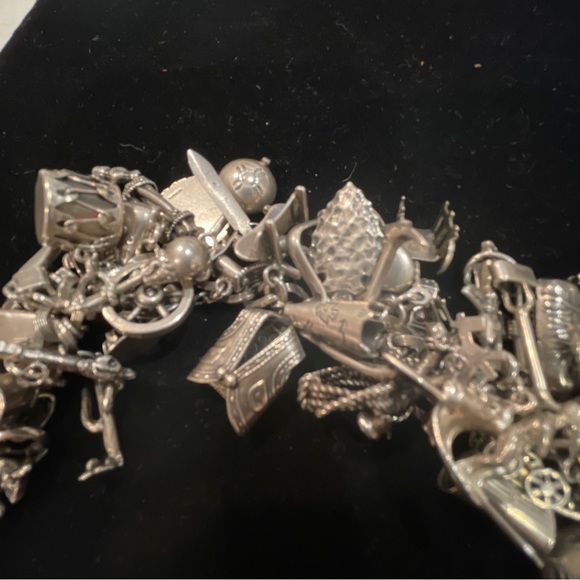 VINTAGE WESTERN NATIVE AMERICANA LOADED CHARM BRACELET 55+ CHARMS STERLING - Picture 12 of 16